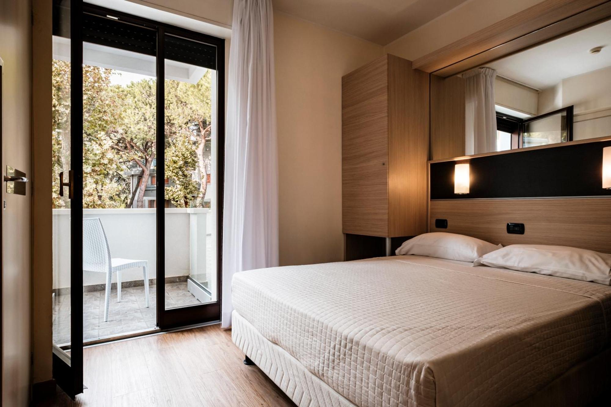 Augustus Hotel Riccione Exterior photo