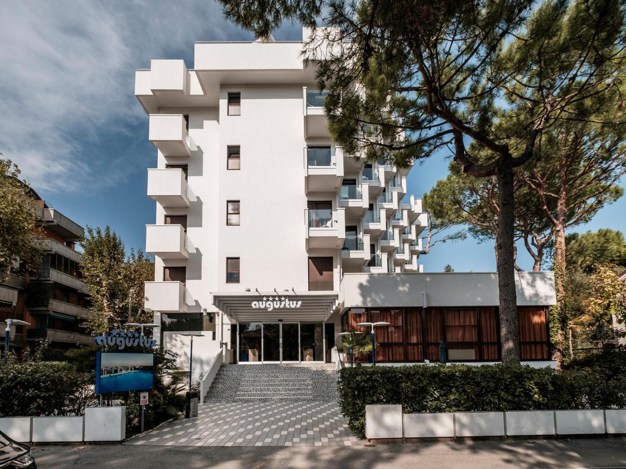 Augustus Hotel Riccione Exterior photo